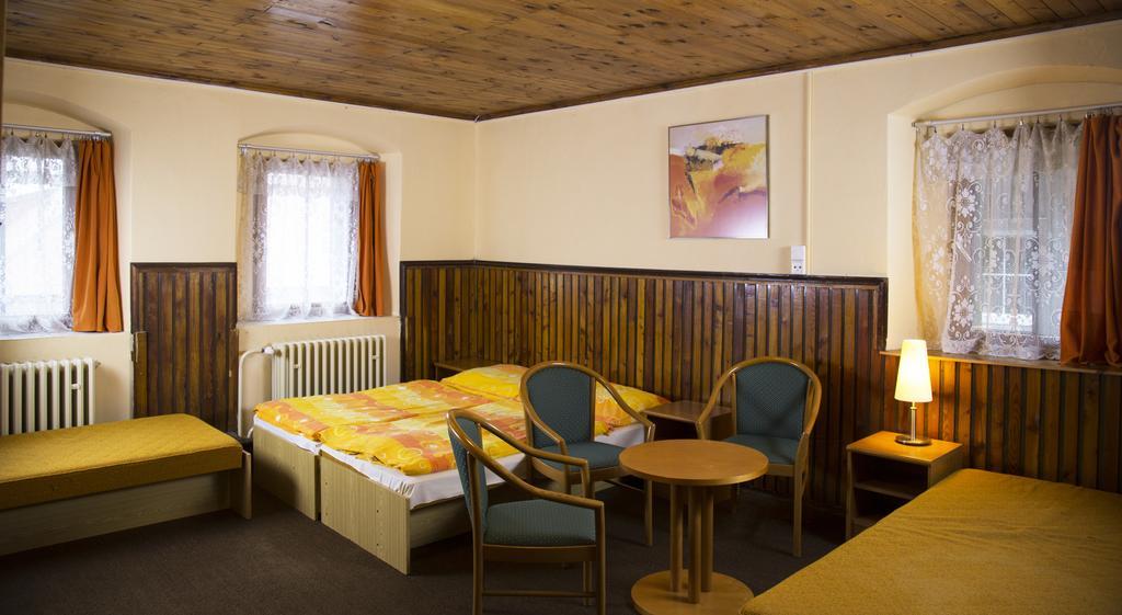 Penzion Pinokio Boží Dar 外观 照片