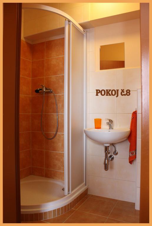 Penzion Pinokio Boží Dar 外观 照片